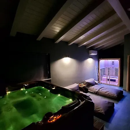 Lovely In With Sauna Holiday home *