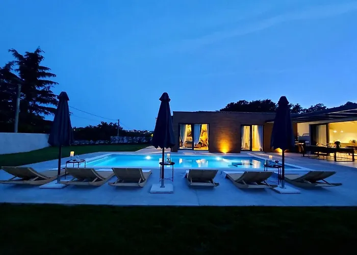 Beautiful In With Sauna * Rovinjsko Selo