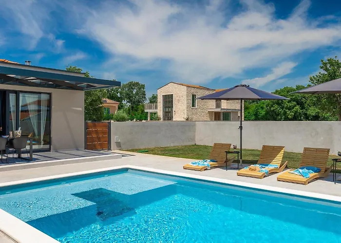 Beautiful In With Sauna