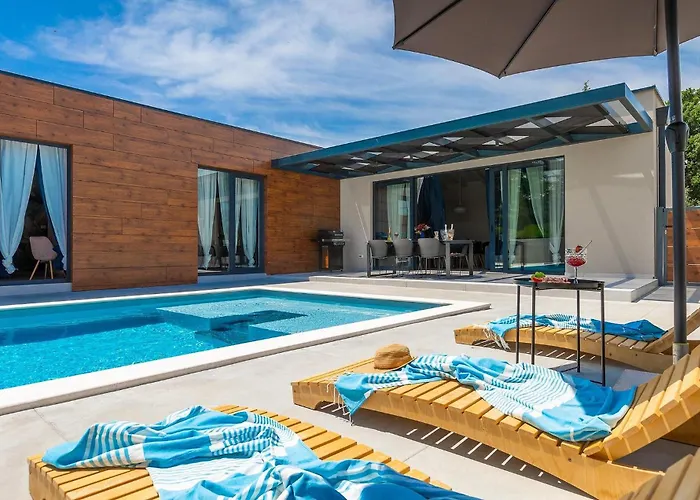 Beautiful In With Sauna Rovinjsko Selo