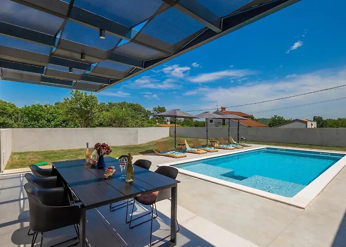 Beautiful In With Sauna Rovinjsko Selo